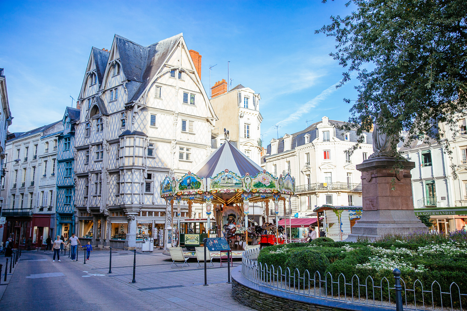 Maison d Adam place Sainte Croix Copyright Les Conteurs Destination Angers 4425 1500px