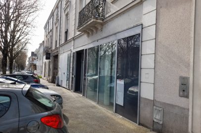Local 36 place Bichon photo 1