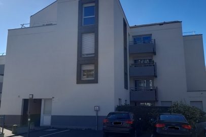 Exterieur Photo LBC