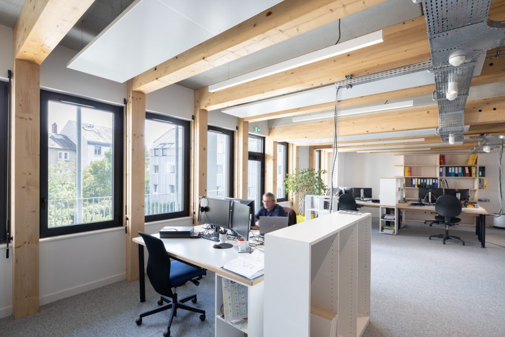 ANGERS StationA┬®HugoHe╠übrard BD36