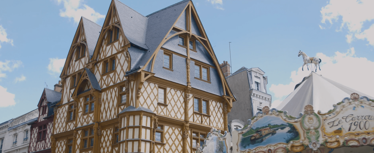 Maison adam miniature min