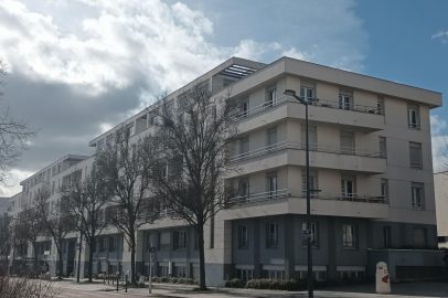 angle et rue ya compressee