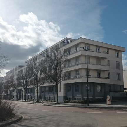 angle et rue ya compressee