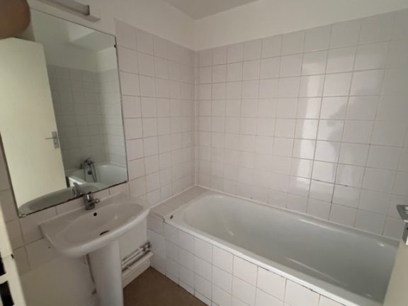 e2dfe21e 0064 46a9 8a0b 5b714e982186